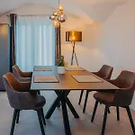 Apartment Penthouse Oasis With Sea Views And Terrace *