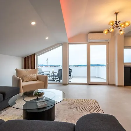 Penthouse Oasis With Sea Views And Terrace Apartment *