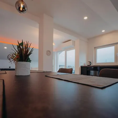 Penthouse Oasis With Sea Views And Terrace Apartment