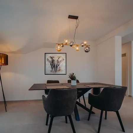 Apartment Penthouse Oasis With Sea Views And Terrace Zadar